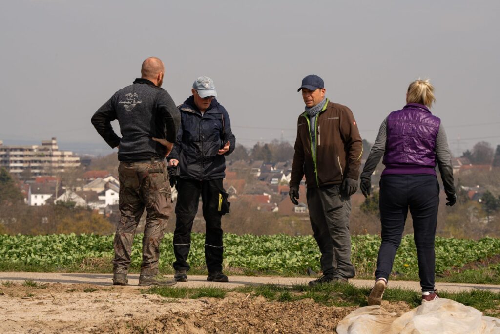 Gebrüder Hoss – Betreiber des Lindenhofs